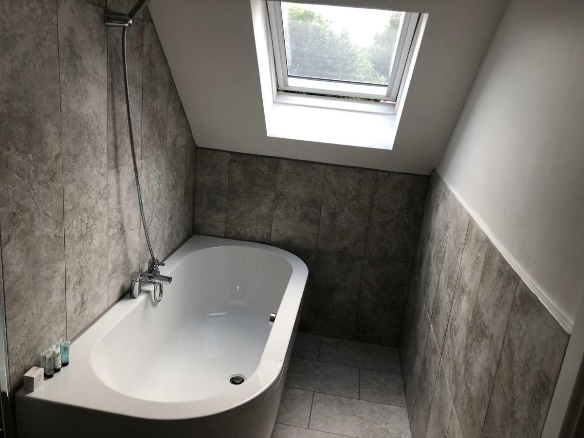 Hamilton Arms Suites 米德赫斯特 外观 照片